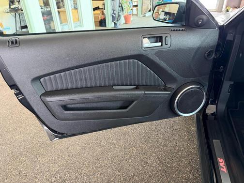 2010 Ford Shelby GT500 Base