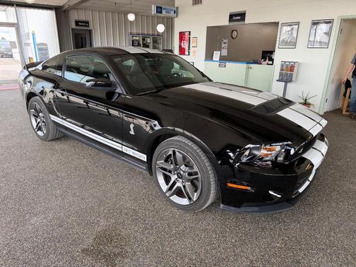 2010 Ford Shelby GT500 Base