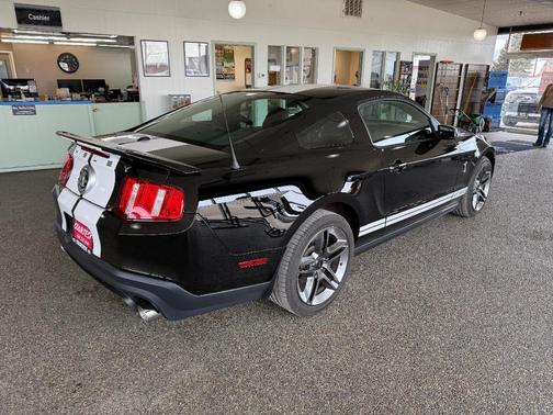2010 Ford Shelby GT500 Base