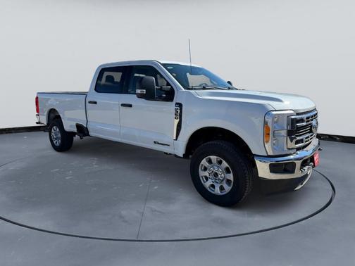 2023 Ford F-350 XLT