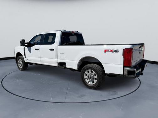 2023 Ford F-350 XLT