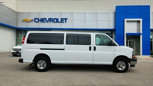 2024 Chevrolet Express 3500 LT