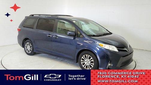 2018 Toyota Sienna XLE