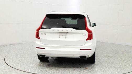2021 Volvo XC90 T6 Momentum 6 Passenger