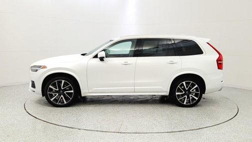 2021 Volvo XC90 T6 Momentum 6 Passenger