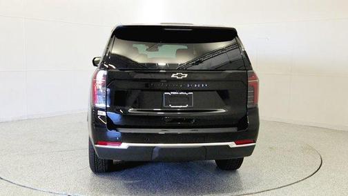 2025 Chevrolet Suburban LS