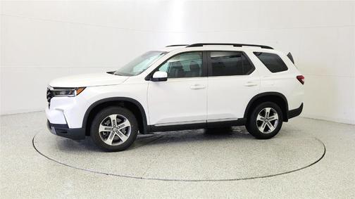 Platinum White Pearl 2024 Honda Pilot EX-L 7-Passenger