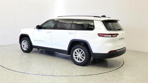 Bright White Clearcoat 2023 Jeep Grand Cherokee L Laredo