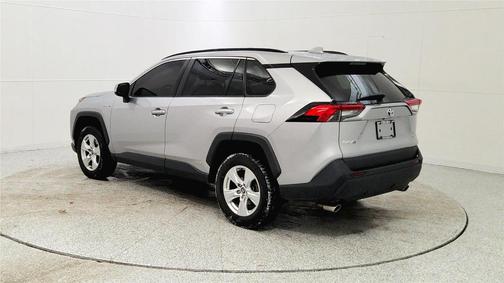2020 Toyota RAV4 Hybrid XLE