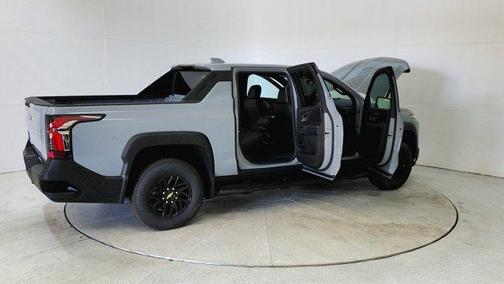 2025 Chevrolet Silverado EV LT