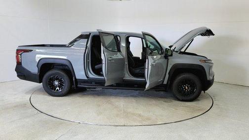 2025 Chevrolet Silverado EV LT