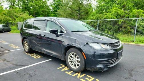 2017 Chrysler Pacifica Touring