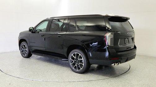 2025 Chevrolet Suburban RST