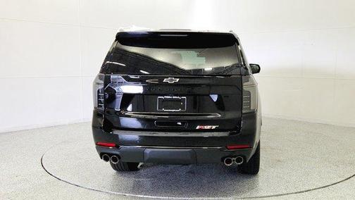 2025 Chevrolet Suburban RST