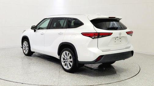 2022 Toyota Highlander Limited