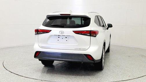 2022 Toyota Highlander Limited