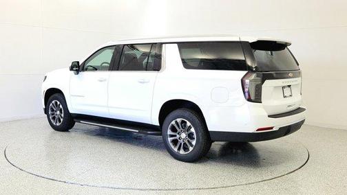 2025 Chevrolet Suburban LT