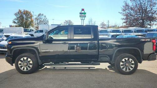 2024 Chevrolet Silverado 2500 Custom