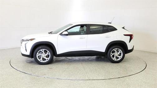 Summit White 2026 Chevrolet Trax LS
