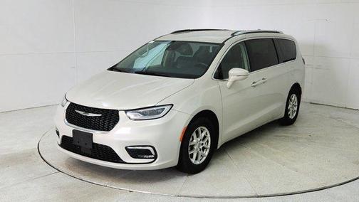 2021 Chrysler Pacifica Touring-L