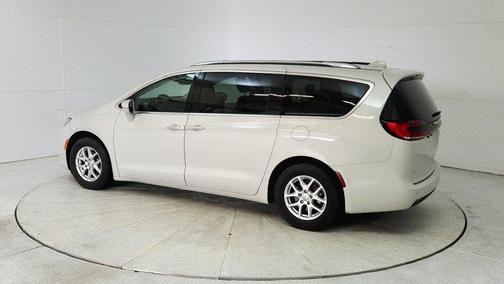 2021 Chrysler Pacifica Touring-L