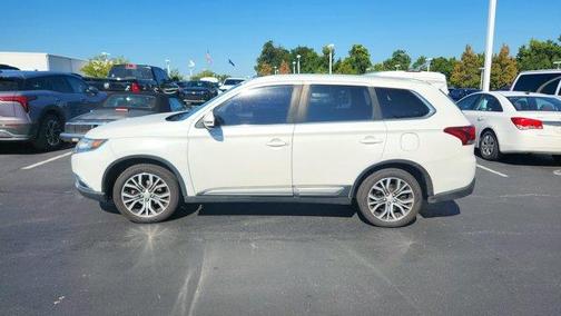 2017 Mitsubishi Outlander SE