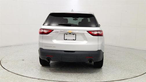 Silver Ice Metallic 2020 Chevrolet Traverse LS