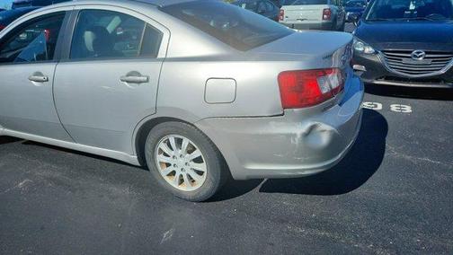 2011 Mitsubishi Galant FE