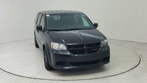 Brilliant Black Crystal Pearlcoat 2015 Dodge Grand Caravan AVP/SE
