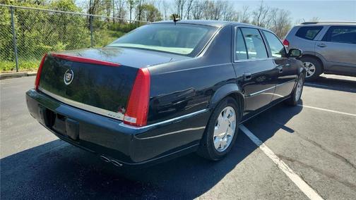 Black Ice 2008 Cadillac DTS W/1SD