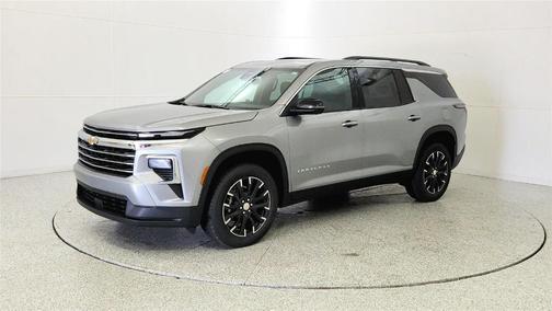 Sterling Gray Metallic 2026 Chevrolet Traverse LT