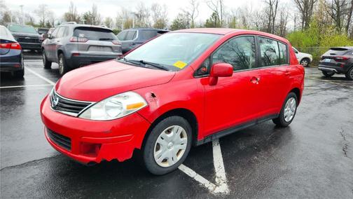 Red Alert 2012 Nissan Versa 1.8 S