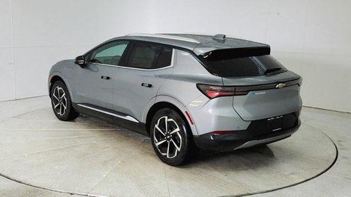 2025 Chevrolet Equinox EV LT 2