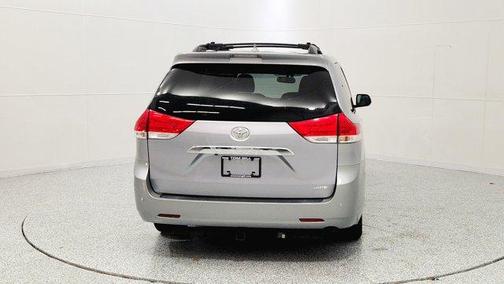 2012 Toyota Sienna XLE