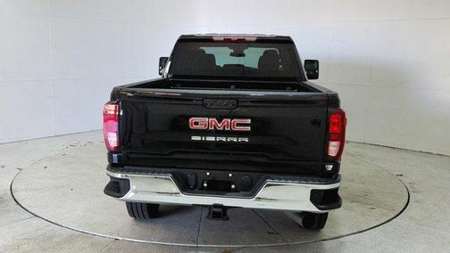 2024 GMC Sierra 2500 Pro