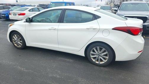 2014 Hyundai ELANTRA SE