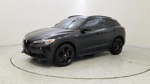 Vulcano Black Metallic 2022 Alfa Romeo Stelvio Veloce
