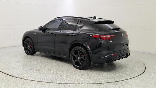 Vulcano Black Metallic 2022 Alfa Romeo Stelvio Veloce