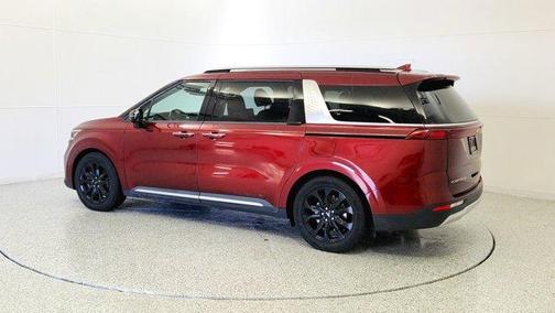2022 Kia Carnival SX