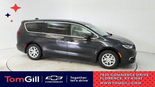2023 Chrysler Pacifica Touring-L
