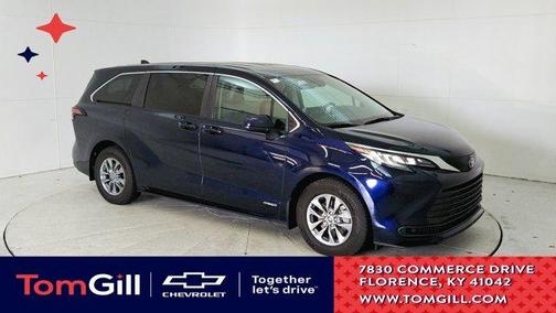 2021 Toyota Sienna LE