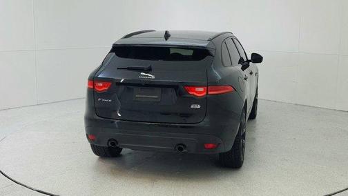 2018 Jaguar F-PACE 25t R-Sport