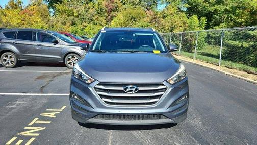 2017 Hyundai TUCSON SE Plus