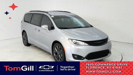 2020 Chrysler Pacifica Touring-L