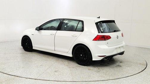 2017 Volkswagen Golf R 4-Door