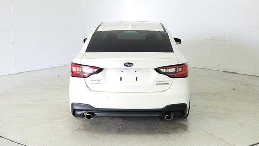 2022 Subaru Legacy Touring XT
