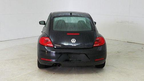 2016 Volkswagen Beetle 1.8T Wolfsburg Edition w/PZEV