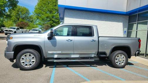 2025 Chevrolet Silverado 2500 High Country