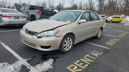 2005 Toyota Camry XLE