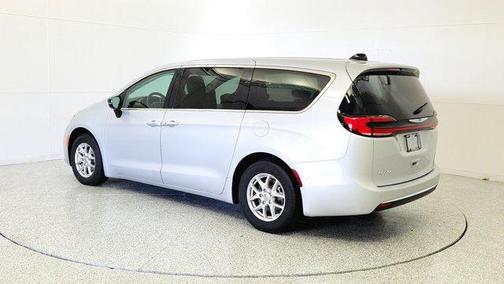 2024 Chrysler Pacifica Touring-L